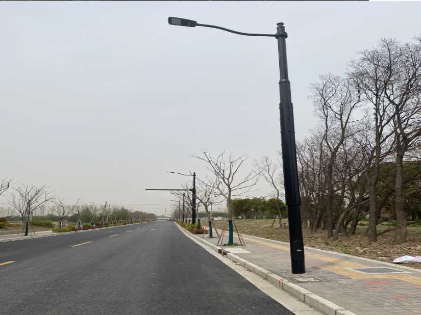鄂尔多斯市上海综合杆 太阳能路灯工程